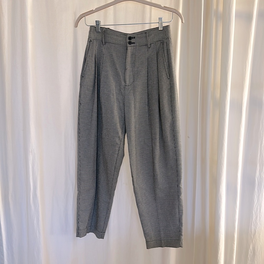 Madewell - Houndstooth pleated trousers